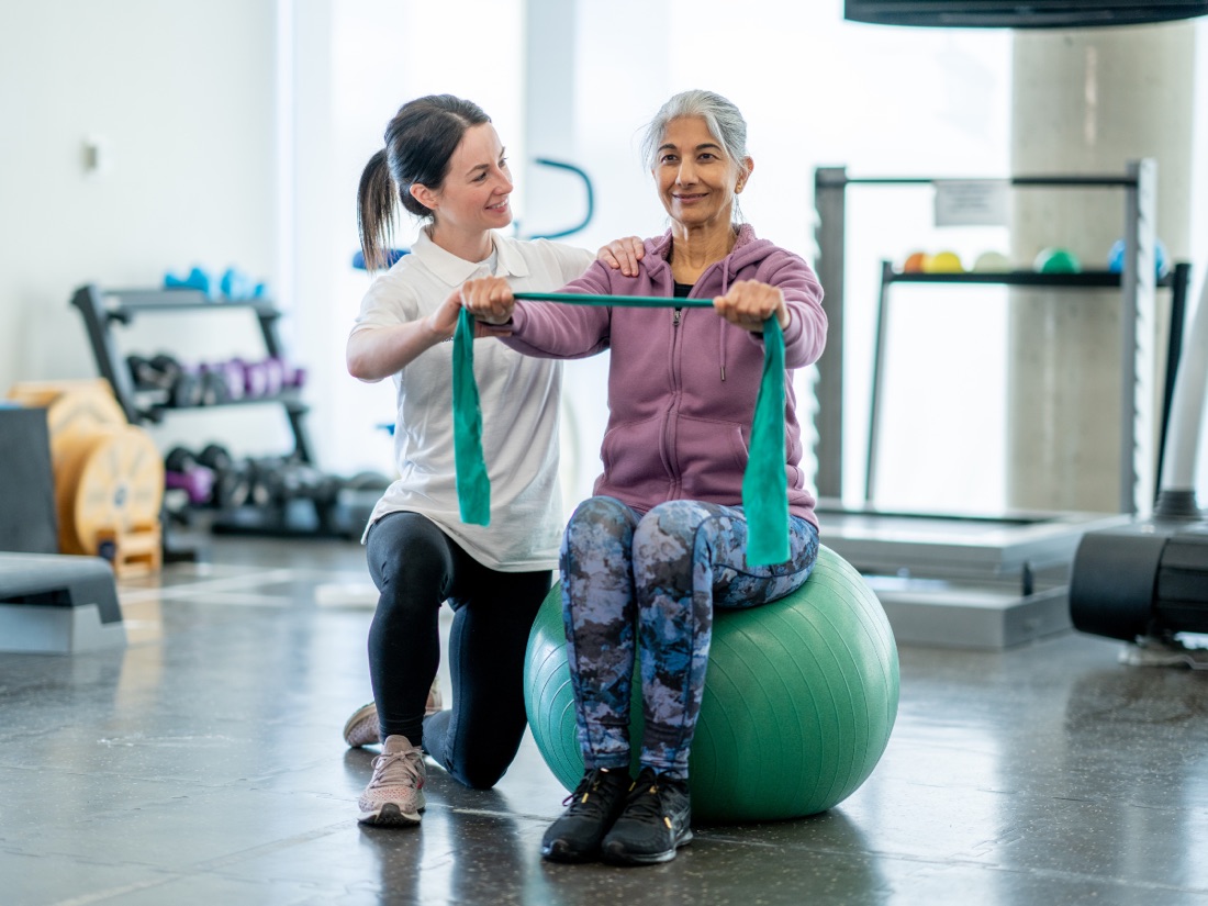 Geriatric Physiotherapy & Fitness: Why Staying Active is the Key to Healthy Aging